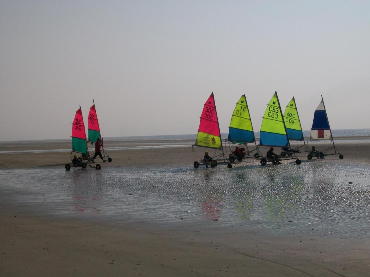 Camping De La Mer Camiers Exteriér fotografie